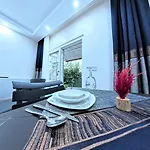 Διαμέρισμα Pretty House *