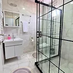Pretty House דירה