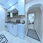 Pretty House פמוקלה