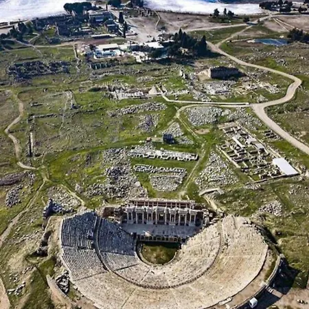 Apartment Pretty House *