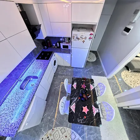 Pretty House アパート *