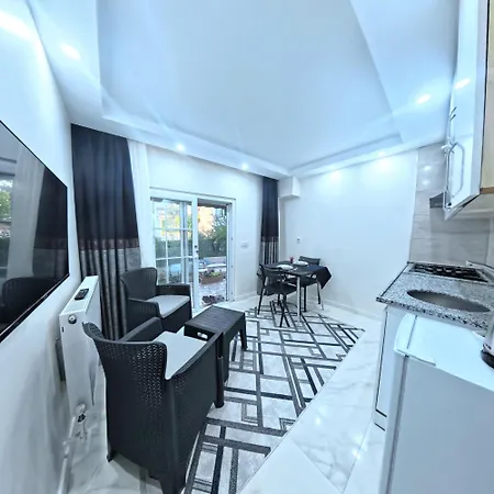 Pretty House * פמוקלה