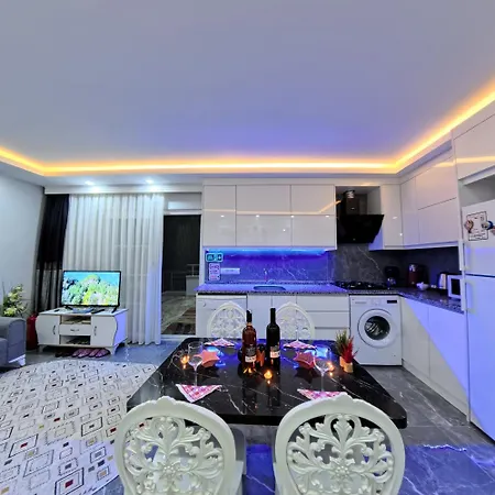 Pretty House פמוקלה