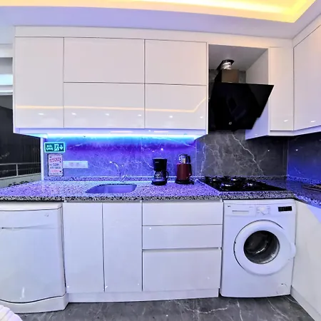 Pretty House פמוקלה