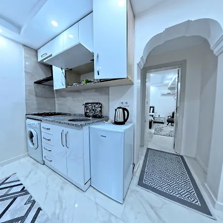 Pretty House *