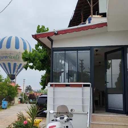 Pretty House *