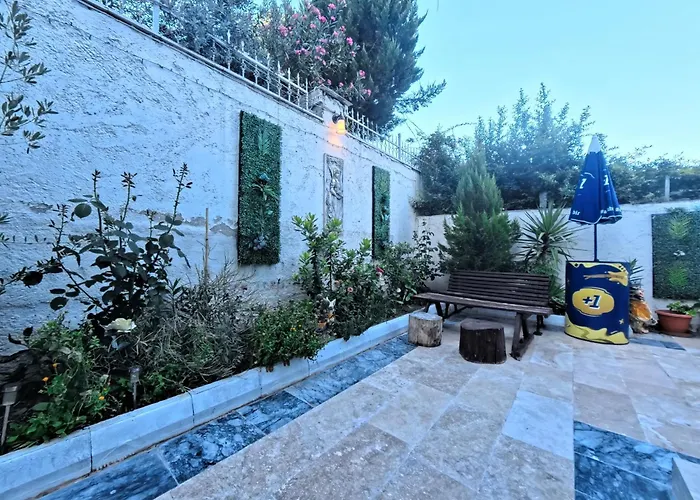 Pretty House Apartment