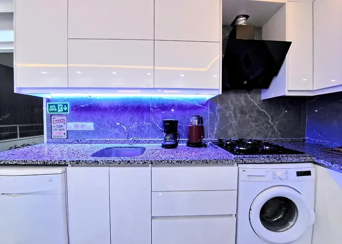 Pretty House פמוקלה