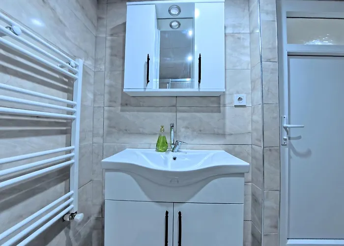 Pretty House Apartment